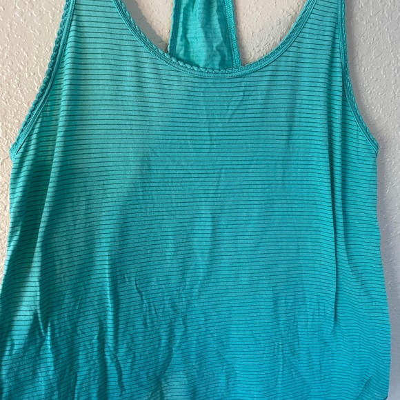 Lululemon Tank - Picture 2 of 6
